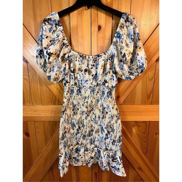NSR Puff Sleeve Smocked Mini Dress Satin Short  Ivory Blue Floral Size Small nwt - Picture 7 of 7